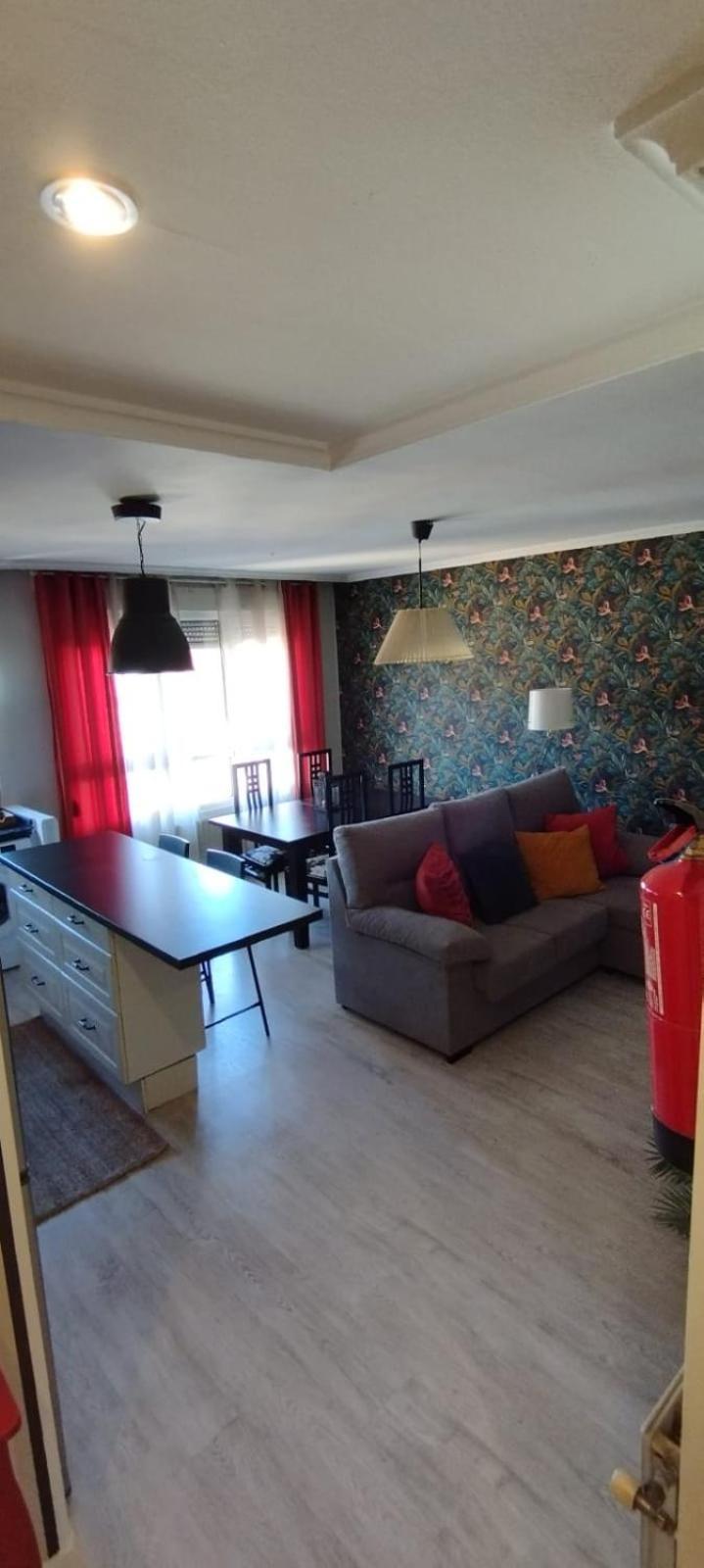 La Casa De Papel,atico Duplex , Proximo Los Vega Y Centro Ciudad Apartamento *